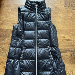 Anorak brand puffer extra long vest